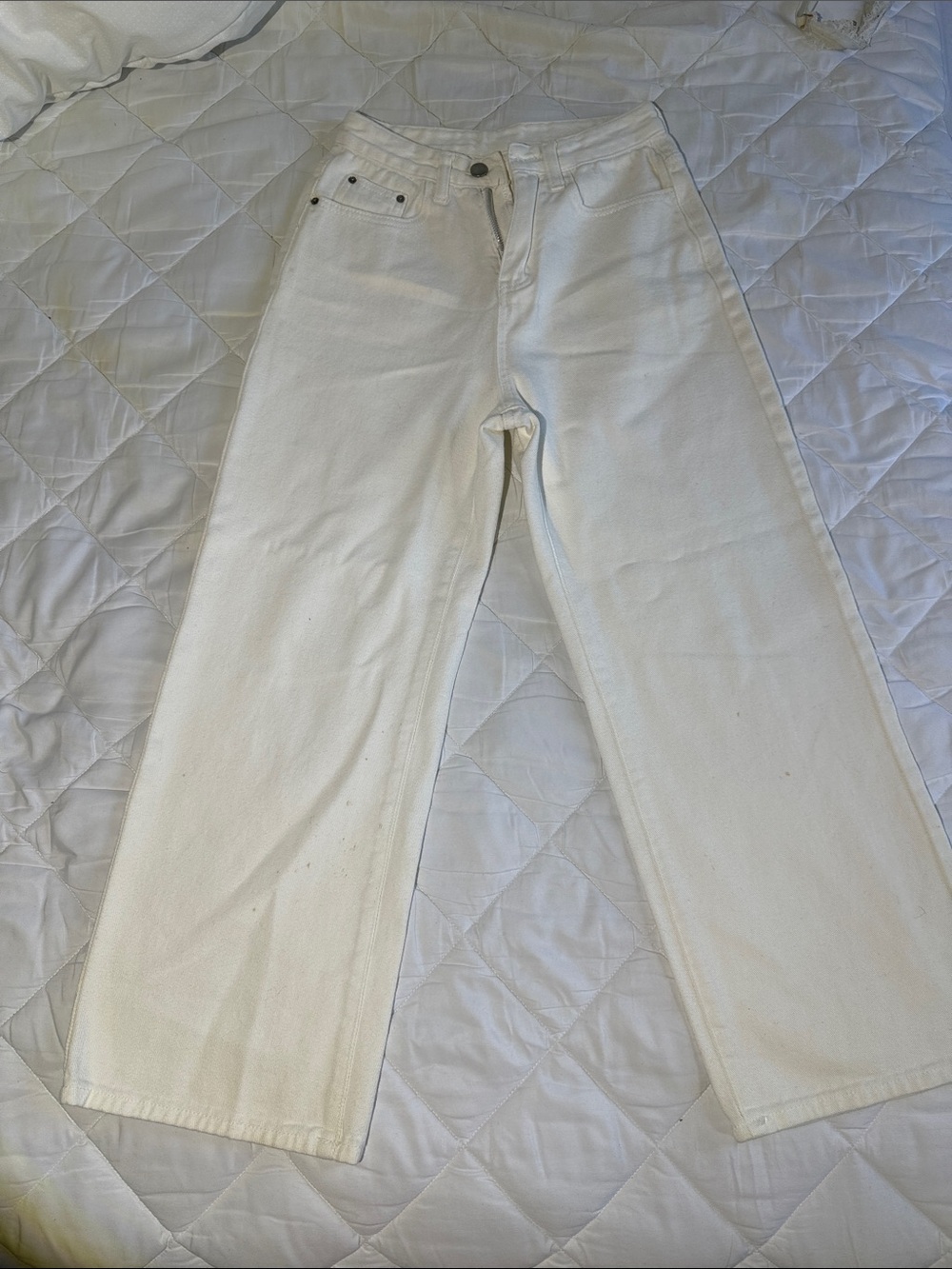 White Wide-Leg Jeans